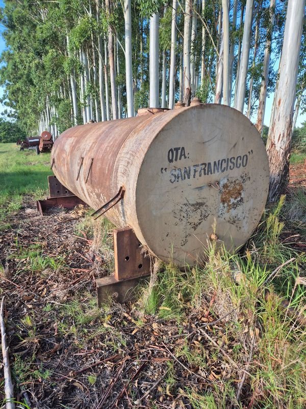 TANQUE DE ACERO EN MAL ESTADO - imagen 3