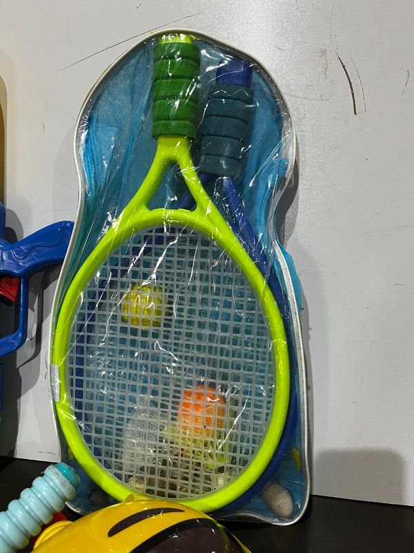 Juguetes para niños: agua, tenis y burbujas - imagen 3