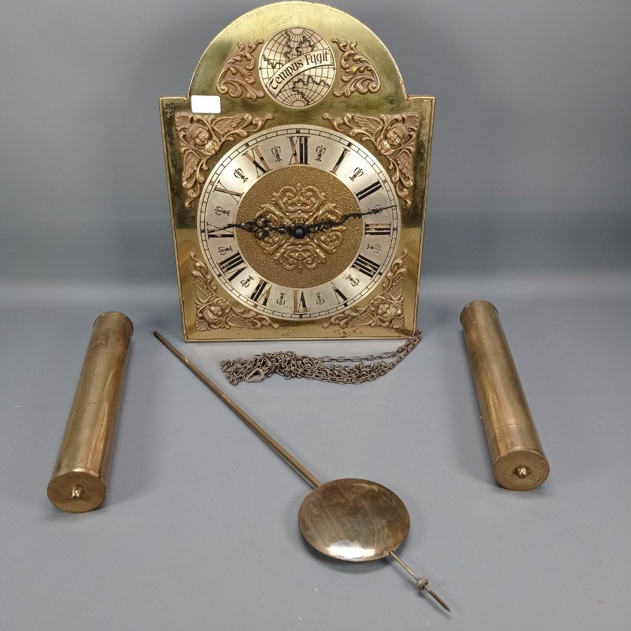 Relojes de pared clásicos con diseño ornamental y mecanismo de pesas completo - imagen 2