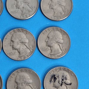 Lote de 19 Monedas Quarter Dólar de Diferentes Años - imagen 4