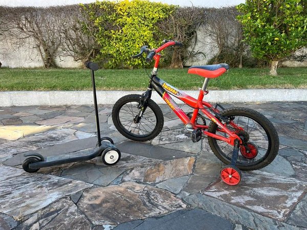 Bicicleta y monopatín para niños - imagen 1