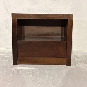 Mesa de Luz Madera Maciza con Cajón Liso y Estante - imagen 3