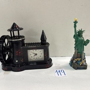 Reloj con Adorno de la Estatua de la Libertad y Molino - imagen 2