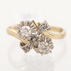 Lote anterior: Anillo Oro 18k con Brillantes y Detalles Florales