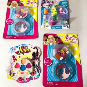 Lote de 10 Piezas: Gorras de Natación, Maquillaje Infantil, Cuerda para Saltar y Caja Decorada - imagen 2