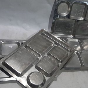 6 Bandejas de Acero Inoxidable para Almuerzo - imagen 3