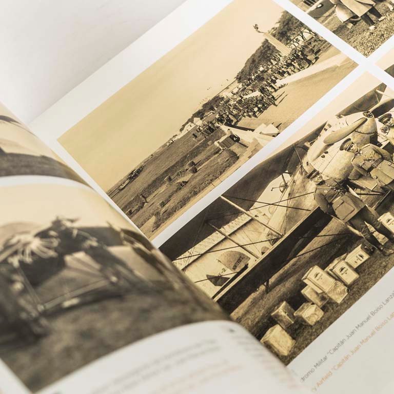 Libro Fuerza Aérea Uruguaya de tapa dura - imagen 2