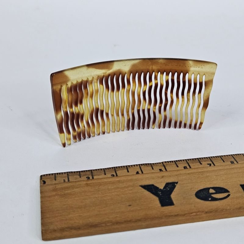 Peineta de tortoiseshell con raya para peinar - imagen 2