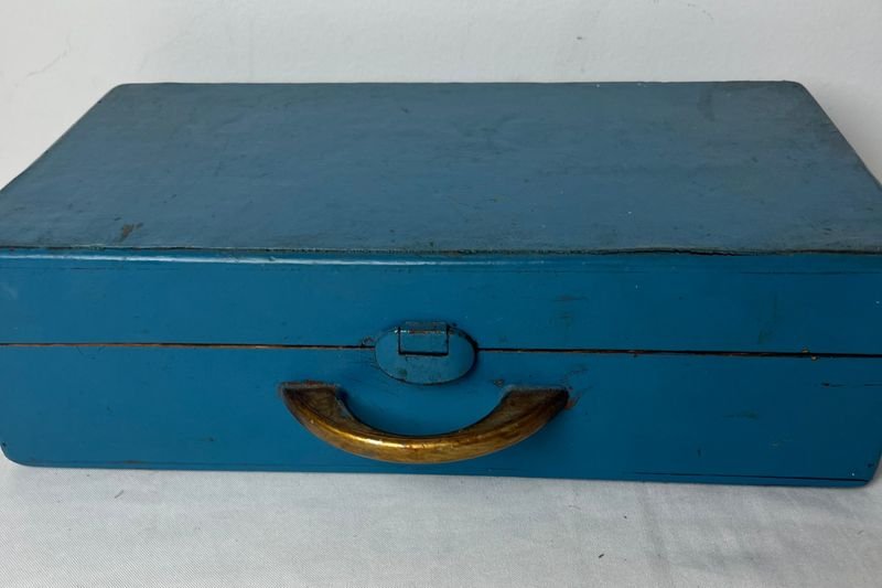 Caja de madera antigua y decorativa - imagen 7