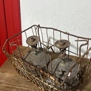 Lote siguiente: Canasto Metálico con Dos Hornallas Primus