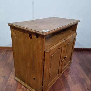 Mueble Bajo de Madera con Estante y Puertas - imagen 3