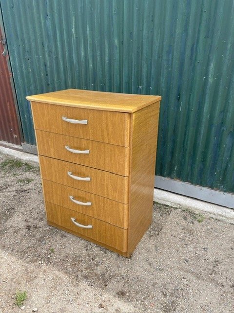 Comoda de madera en buen estado - imagen 3