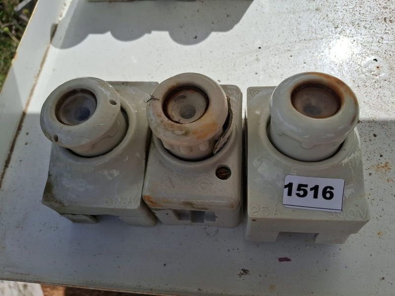 Lotes de fusibles antiguos en mal estado - imagen 2