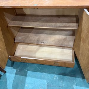Aparador Trinchante de Madera con Cajones y Puertas - imagen 5