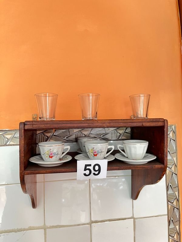 Lote siguiente: LOTE REPISA MADERA + JUEGO CAFÉ 8 PCS+3 MEDIDAS