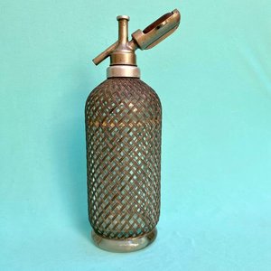 Antiguo sifón con malla sellado inglés Sparklets Ltd. Makers, London. Sano. Completo con una válvula de gas sin uso. Altura: 33 cm - imagen 2