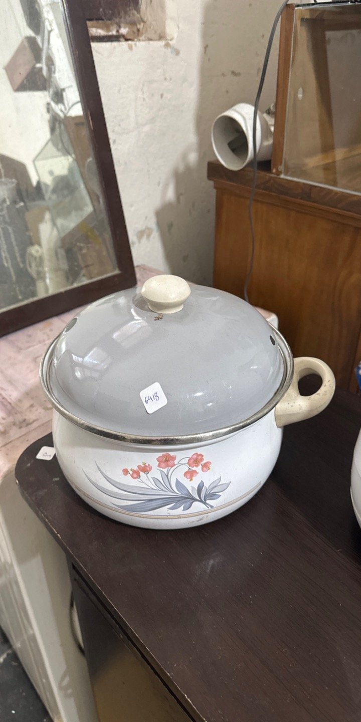Olla Esmaltada Antigua con Tapa y Diseño Floral