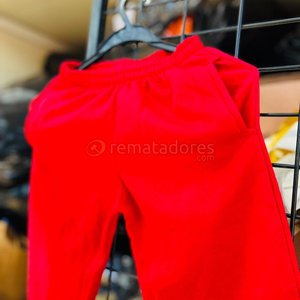 Lote anterior: Pantalón Deportivo Rojo para Niños