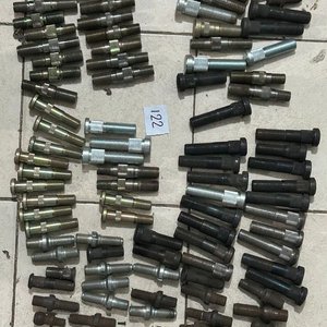 Lote de Tornillos para Rueda de Camión y Carro - imagen 14