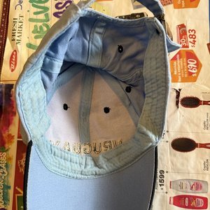 Lote de 7 Gorras con Temáticas Variadas: Turismo, Marcas y Uruguay - imagen 14
