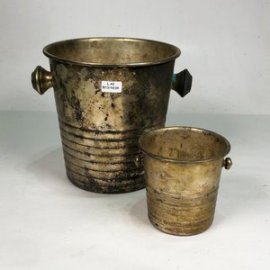 Lote anterior: Juego de Hieleras Metálicas Sheffield Vintage