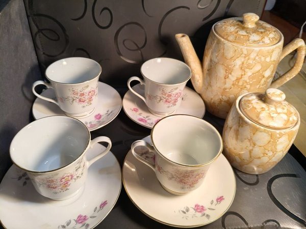 Juego de Té con Jarra y Azucarero Estilo Vintage