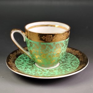 Lote siguiente: Dúo Taza y Plato Porcelana Alemana Bavaria Floral Dorado Verde