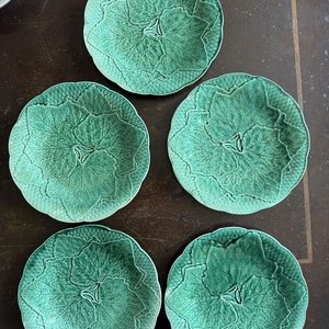 Conjunto de 5 Platos Verdes Esmeralda con Diseño de Hoja en Relieve - Gien France - imagen 1
