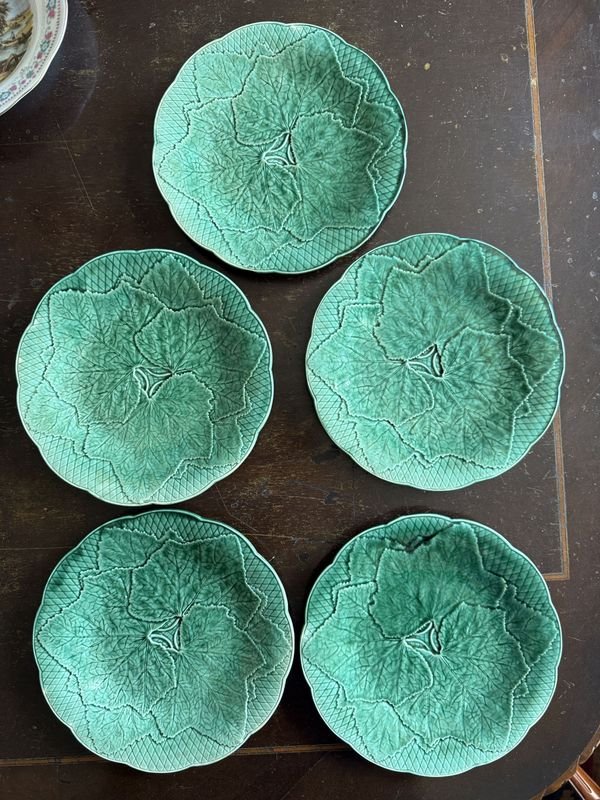 Conjunto de 5 Platos Verdes Esmeralda con Diseño de Hoja en Relieve - Gien France