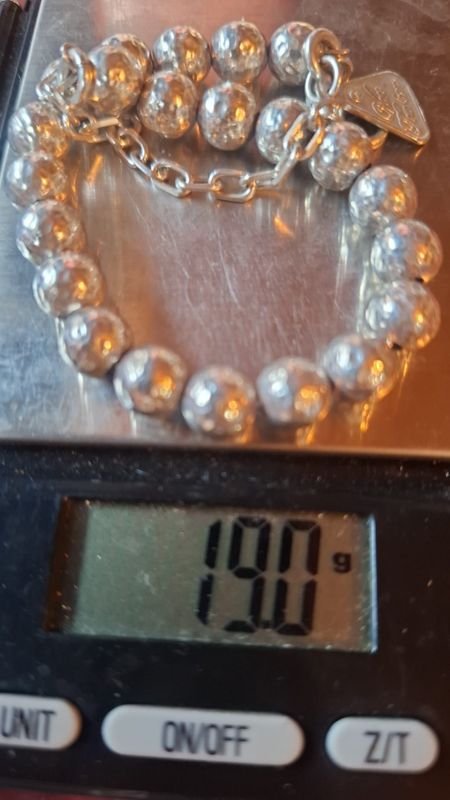Lote anterior: Pulsera de plata con detalles artesanales