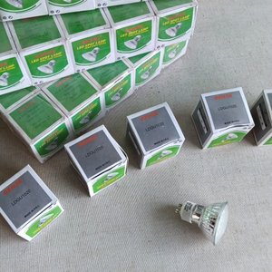 Lote de 35 Lámparas Dicroicas LED Marca Dense - imagen 3