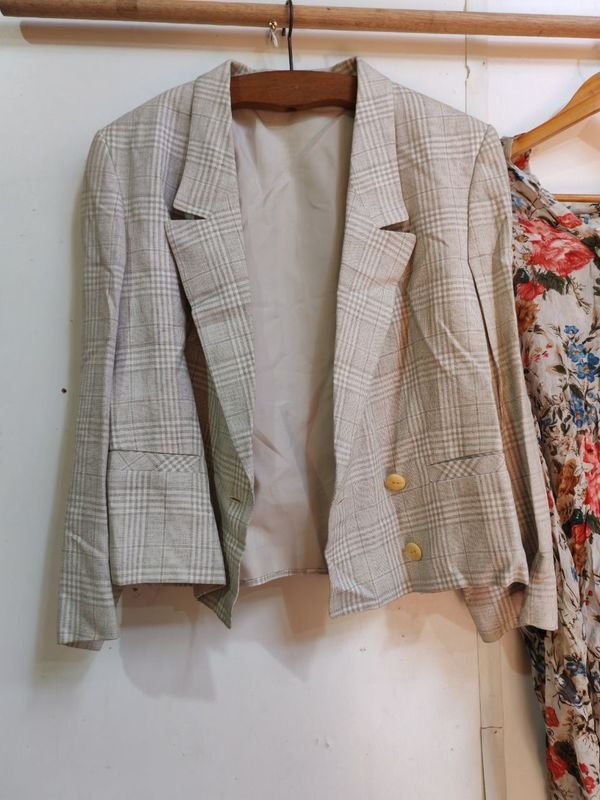 Item 882800 - Image 1