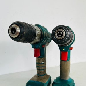 Lote de 2 Atornilladoras a Batería Marca Total (Sin Baterías) - imagen 3