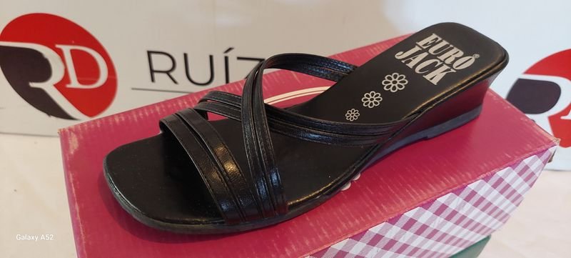 Calzado de moda en venta - imagen 2