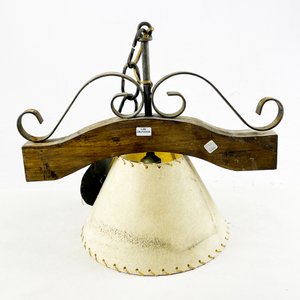 Colgante en hierro y madera con pantalla de 45 x 40 cm - imagen 1