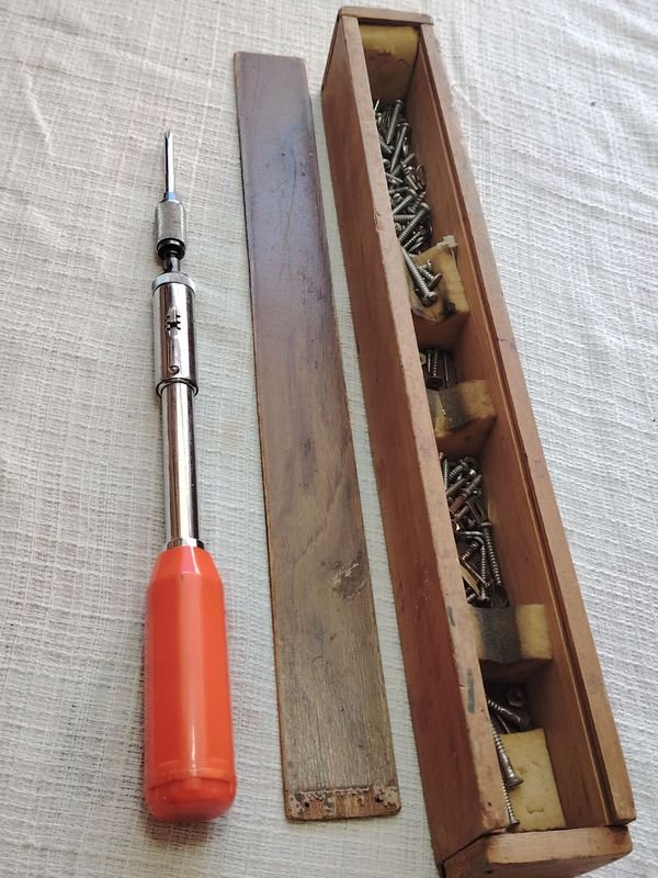 Destornillador manual con caja de madera y torque - imagen 5