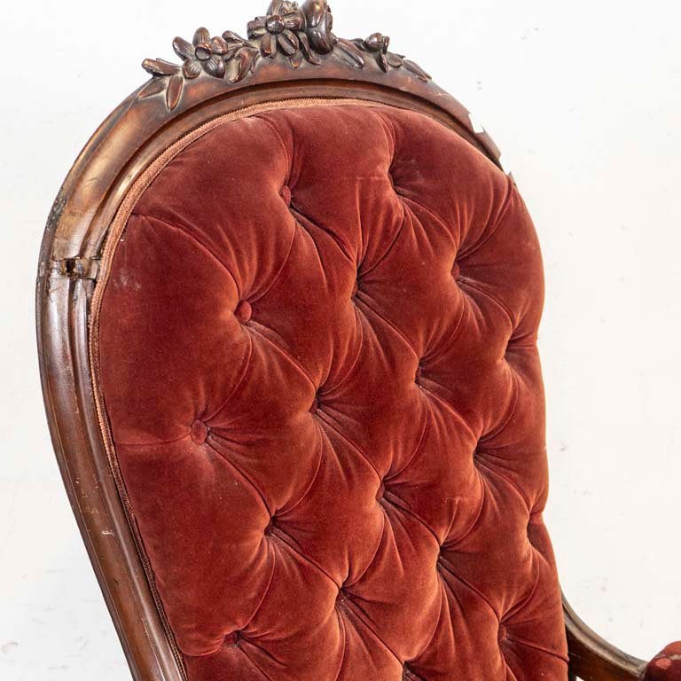 Sillon victoriano para restaurar con detalles en la madera y el lustre - imagen 3