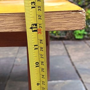 Mesa Rectangular de Madera con Tapa Amarilla - imagen 4
