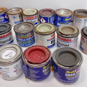Lote de más de 20 latitas de pintura esmalte Humbrol, Revell y Molak - imagen 2