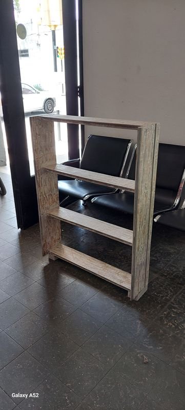 Estante biblioteca en madera en buen estado - imagen 2