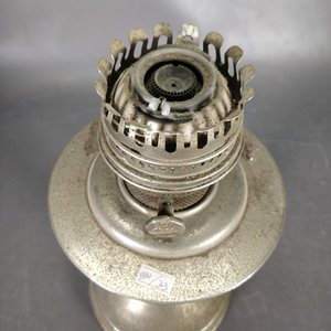Base de Lámpara a Queroseno Antigua Marca James - imagen 6