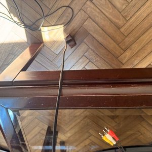 Mesa de Living con Vidrio y Estante Inferior - imagen 2