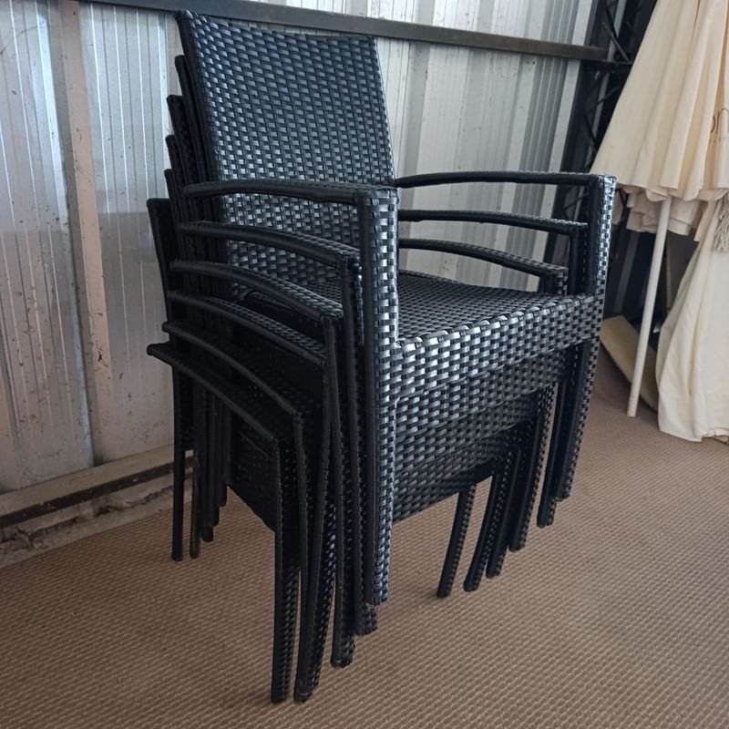 Sillas Apilables en Ratán Sintético - Diseño Moderno y Resistente - imagen 5
