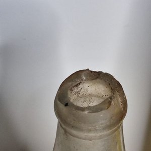 Botella Antigua de Vidrio Fanta - Industria Uruguaya - imagen 4