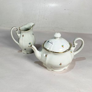 Conjunto de Loza Checoslovaca con Decoración Floral: Platos, Tazas y Piezas de Servir - imagen 4