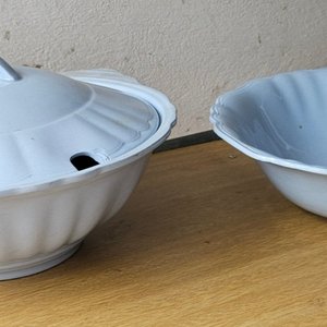Sopera, Bowl y 5 Platillos de Loza Inglesa Celeste - imagen 4