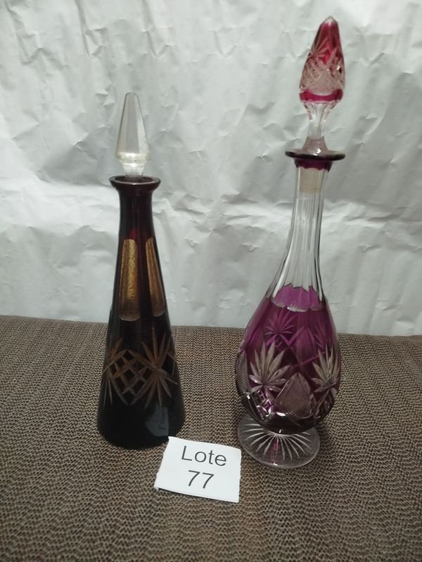 Juego de 2 Botellas Licoreras Antiguas de Cristal Tallado
