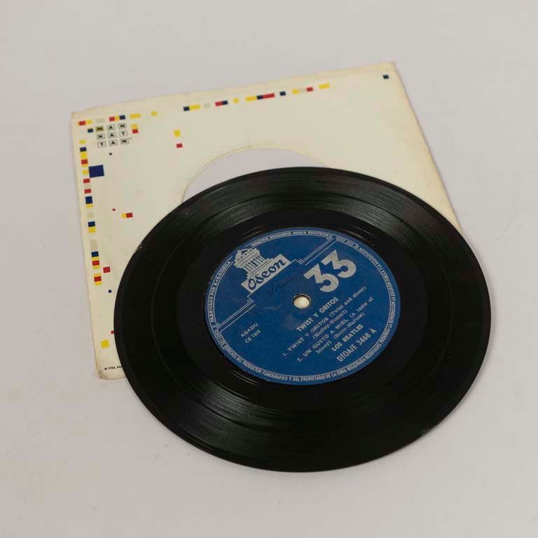 Disco Vinilo Single "Twist and Shout" - The Beatles - Primera Edición Uruguay