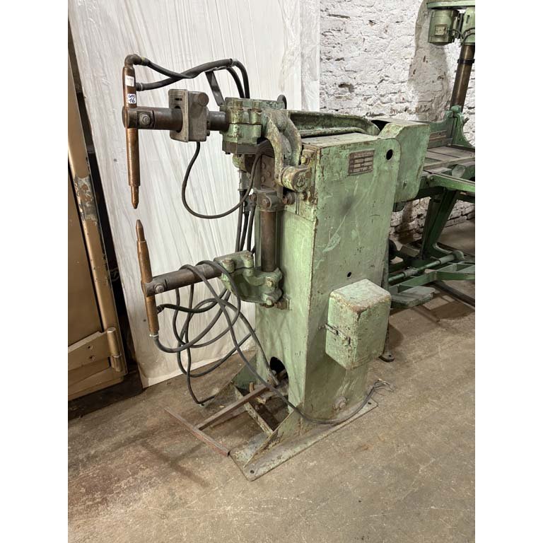 Item 2109571 - Image 0