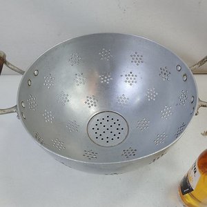 Escurridor de Aluminio Puro con Logo Mariposa y Olla con Tapa - imagen 7